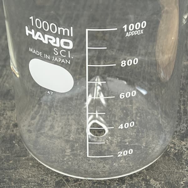 HARIO ビーカーの穴あき鉢 1000ml 鉢皿付き(適応号数3.5~4号、直径11cm、高さ15.1cm)