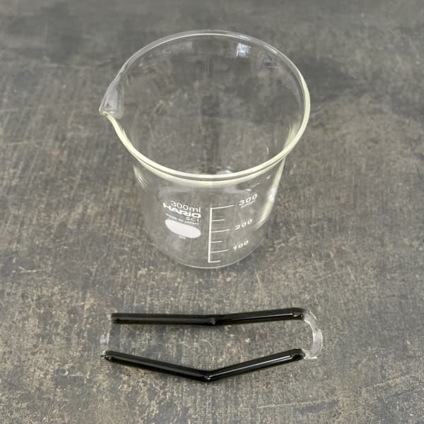 HARIO バルブベース 水栽培ガラスベース 水辺のハンモック チャコールグレー（ビーカー付き）MHK-300-CG（直径11.5cm、高さ11cm、容量300ml）