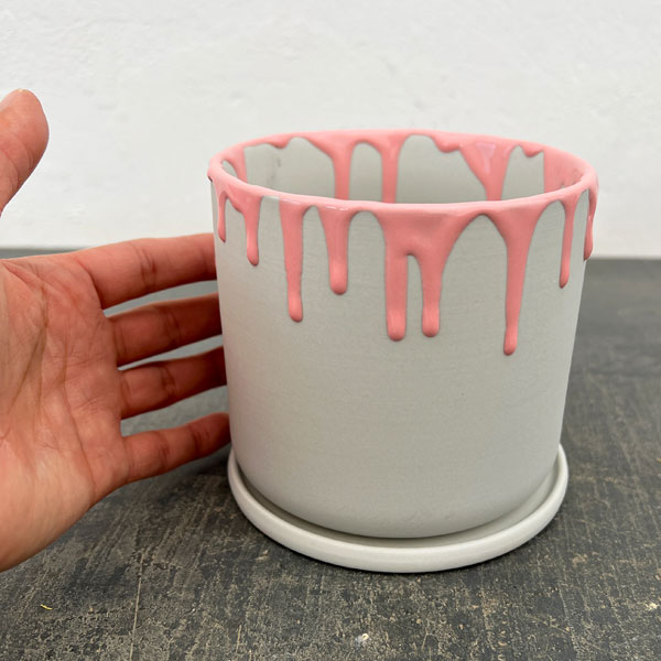 ドリーナ11G（直径11cm）グレー＆ピンク・皿付／84092