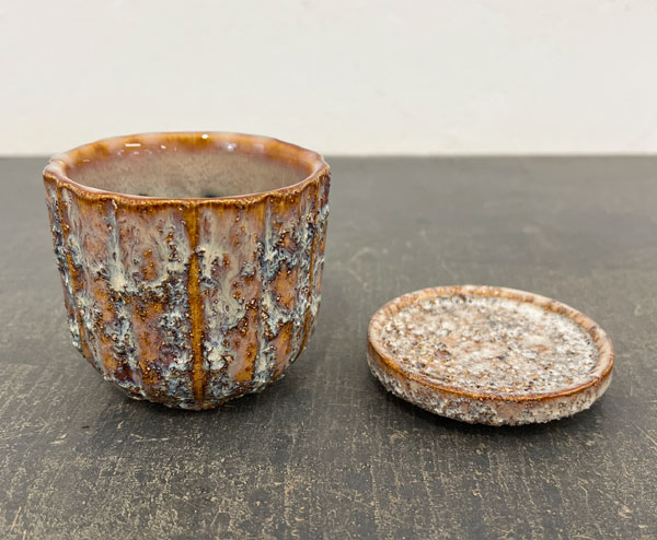 ソル：ポストS　ホワイト4615（直径8cm）・皿付