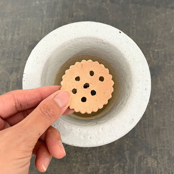 RAKU プランター 白 O-85（直径約12.5cm）・受け皿付き