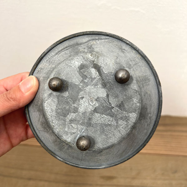 ブリキトレイ：ハンギングソーサー（直径約12.5cm）Sサイズ1枚（BAGT4100S）