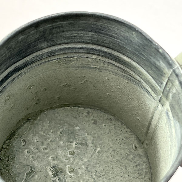 ブリキガーデンピック：ジョーロポット（直径8、高さ57.5cm）（BAGG1004）