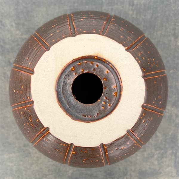 エンシェント ポット アンド ソーサー Lサイズ ブラウン（直径17.4cm×高さ15.7cm）