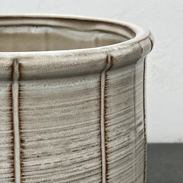 エンシェント ポット アンド ソーサー XLサイズ アイボリー（直径22.5cm、高さ20.2cm）