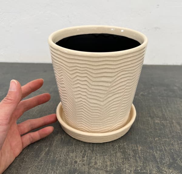 パルサー ポット アンド ソーサー Mサイズ ホワイト（直径13.5cm×高さ14cm）