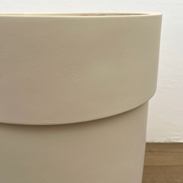フラップ プランター26/31 L アイボリー(直径31cm、高さ41cm)