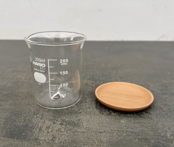 HARIO ビーカーの穴あき鉢 200ml 鉢皿付き(適応号数2~2.5号、直径67cm、高さ90cm)