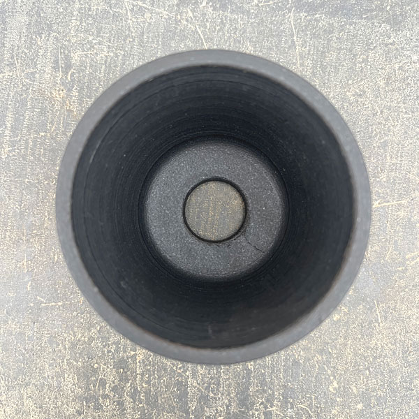 信楽焼き:黒マット中浅(直径約8.5cm・高さ約6cm)