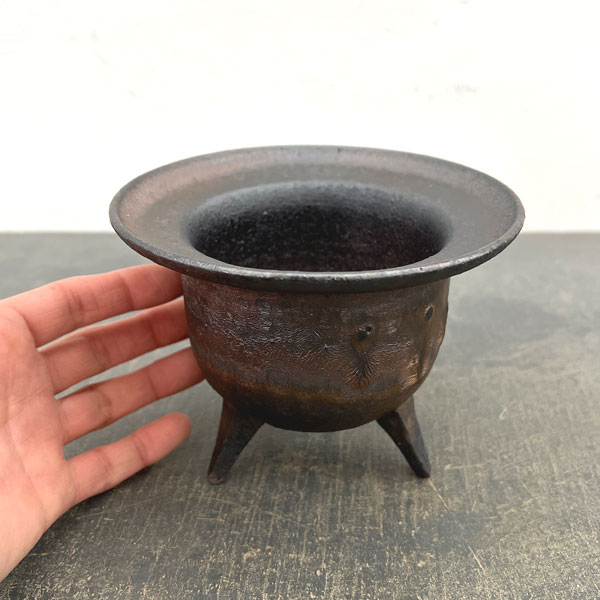 信楽焼き：金彩高足付 S（直径約13cm）