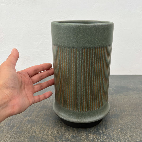 ミネルバ:トール緑(直径約13cm・高さ21.5cm)