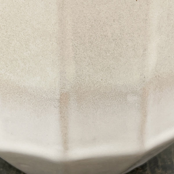 信楽焼き：デネブ チタンホワイト（直径約12.5cm）・受け皿付