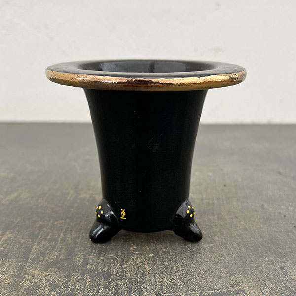 オモト鉢：錦鉢　菊（きく）・黒【268745】／外径11cm（内径7.8cm）