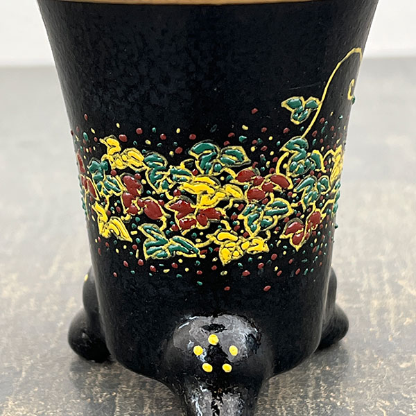 オモト鉢：錦鉢　蔦（つた）・黒【268746】／外径9.5cm（内径6.8cm）