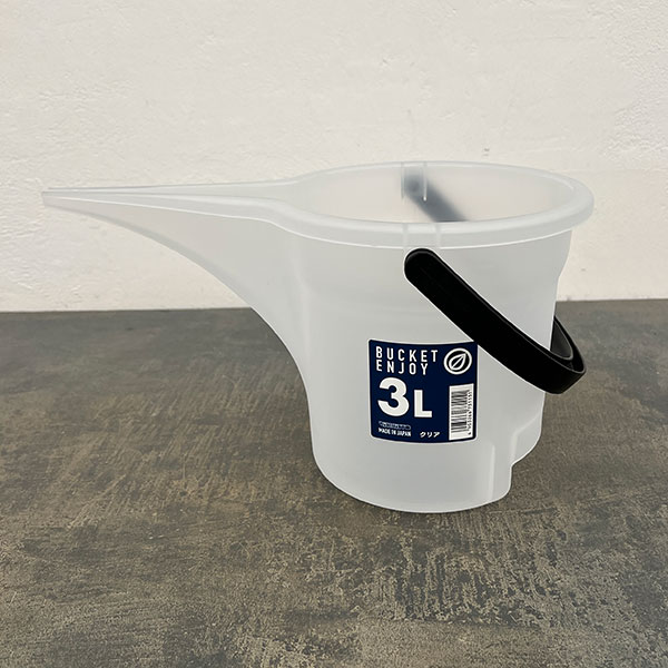 注ぎ口付きバケツ・エンジョイ 3L(32.2cm、21cm、高さ18cm)クリア