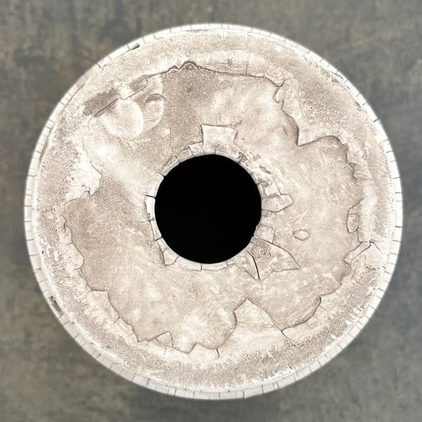 クラック ポット アンド ソーサー Mサイズ ホワイト タイプB(直径13.8cm、高さ14cm)