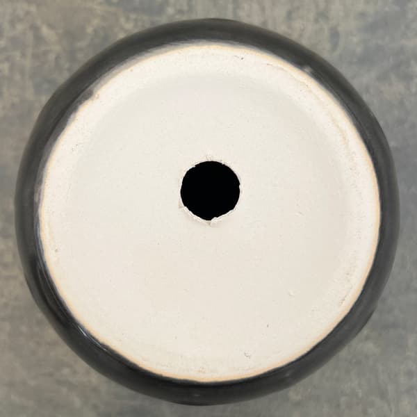 クリスタルポット アンド ソーサー Sサイズ ブラック（直径11.5cm、高さ11.4m）