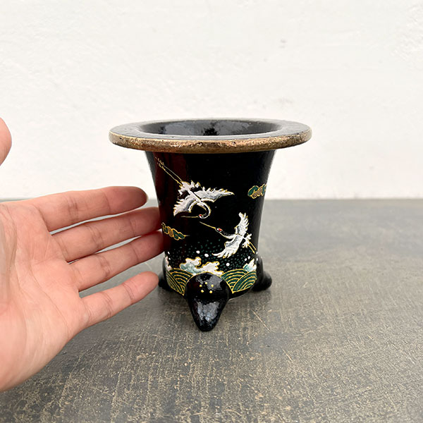 オモト鉢:錦鉢 鶴(つる)・黒【273160】/外径10.5cm(内径7.5cm)