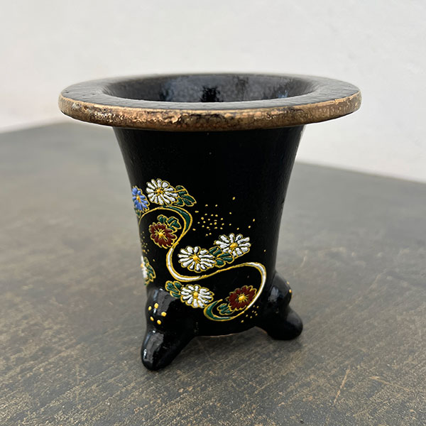 オモト鉢:錦鉢 菊(きく)・黒【273163】/外径10.5cm(内径7.5cm)