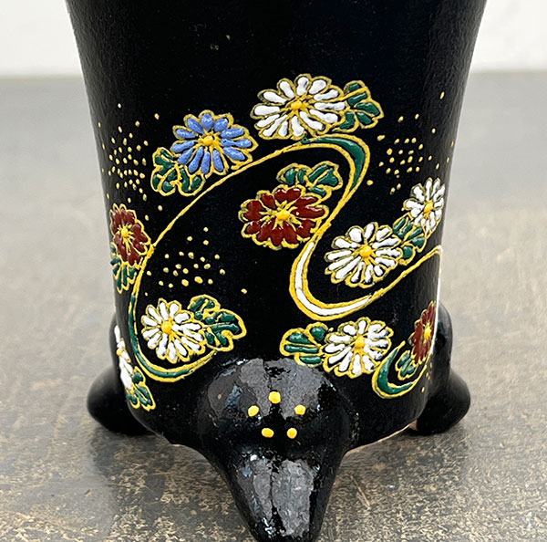 オモト鉢:錦鉢 菊(きく)・黒【273163】/外径10.5cm(内径7.5cm)