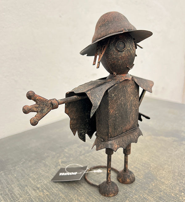 スケアクロウポーズ(4965)(高さ20.5cm)