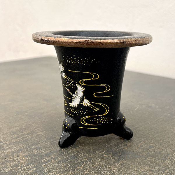 オモト鉢:錦鉢 鶴(つる)・黒【273790】/外径10.7cm(内径7.5cm)