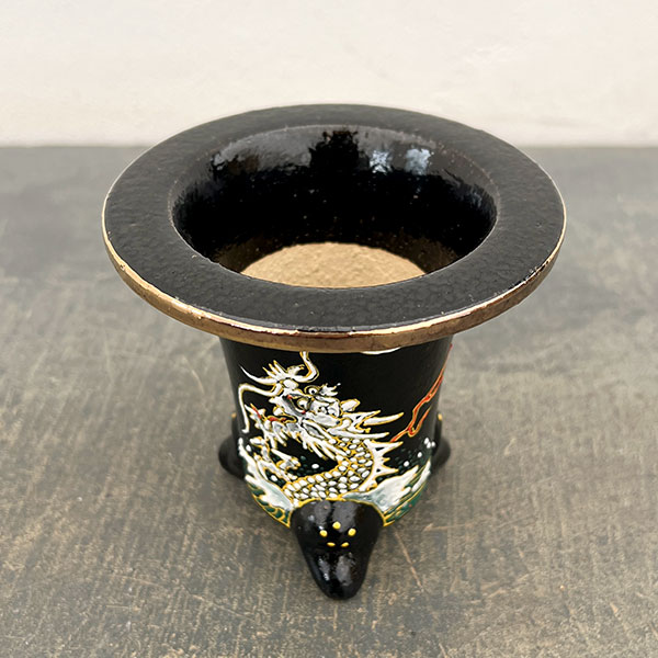 オモト鉢:錦鉢 龍(りゅう)・黒【273791】/外径10.4cm(内径7.4cm)