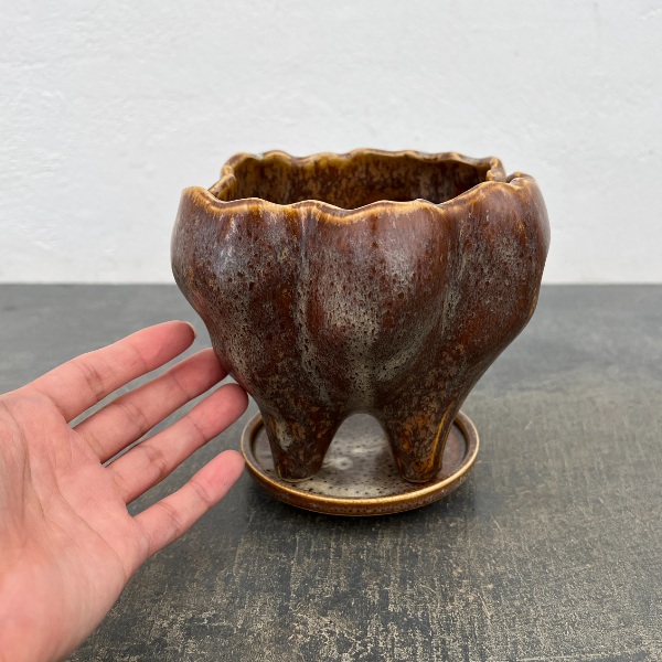 ランプポット アンド ソーサー Sサイズ グレー(幅14.8cm、奥行14.3cm、高さ13.4cm)