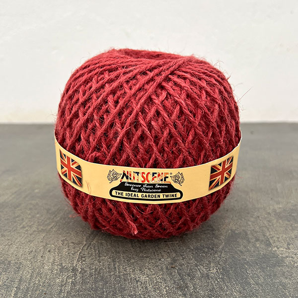 Nutsceneの麻紐ラージボール（120m）レッド