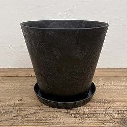 アートストーン ラウンド ブラック 32cm（直径32cm）とソーサーのセット