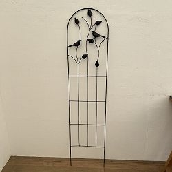 トレリス（Panya社）5708 ブラック（幅32.5cm、高さ141.7cm）
