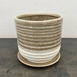 スパイラル ポット アンド ソーサー：ベージュ／Lサイズ（直径17cm、高さ17.1cm）