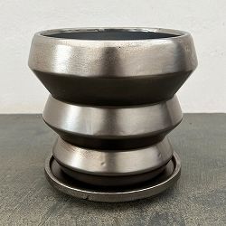 アガタ：メタルL（直径約15cm・皿付）