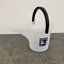 注ぎ口付きバケツ・エンジョイ 3L（32.2cm、21cm、高さ18cm）クリア