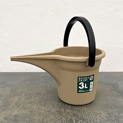注ぎ口付きバケツ・エンジョイ 3L（32.2cm、21cm、高さ18cm）サンドブラウン