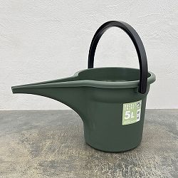 注ぎ口付きバケツ・エンジョイ 5L（39.2cm、25.5cm、高さ20.5cm）モスグリーン
