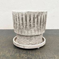 レリーフポット アンド ソーサー Mサイズ ホワイト（直径14cm、高さ14cm）
